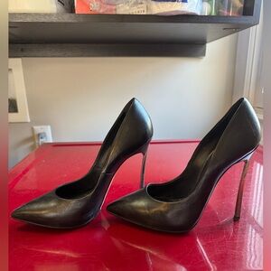 Casadei black leather pump